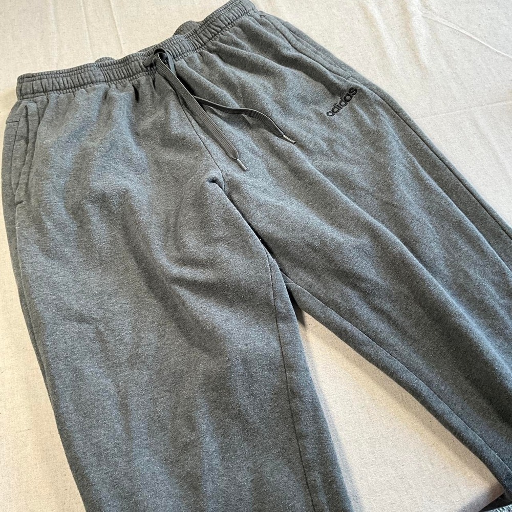 Mens Adidas Gray Drawstring Embroidered Logo Fleece Sweatpants (XLarge)